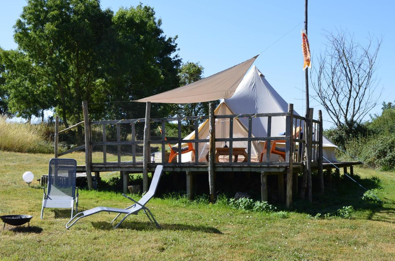 Camping La Petite Houmee Curzay-sur-Vonne ภายนอก รูปภาพ