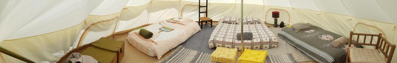 Camping La Petite Houmee Curzay-sur-Vonne ภายนอก รูปภาพ